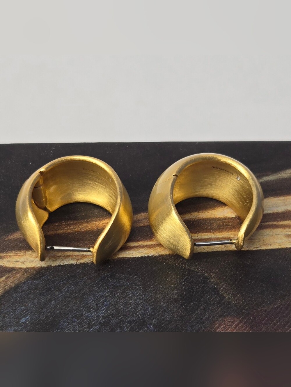 Dean Davidson Flow Huggie Hoop Earrings - Picture 8 of 11